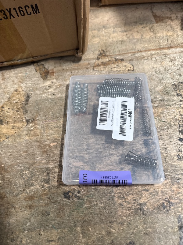 View 2 of 20 Pack Replacement Springs for Pruners, Springs Suitable for The Multicolour Garden Pruning Shears Set (two size 10 each)