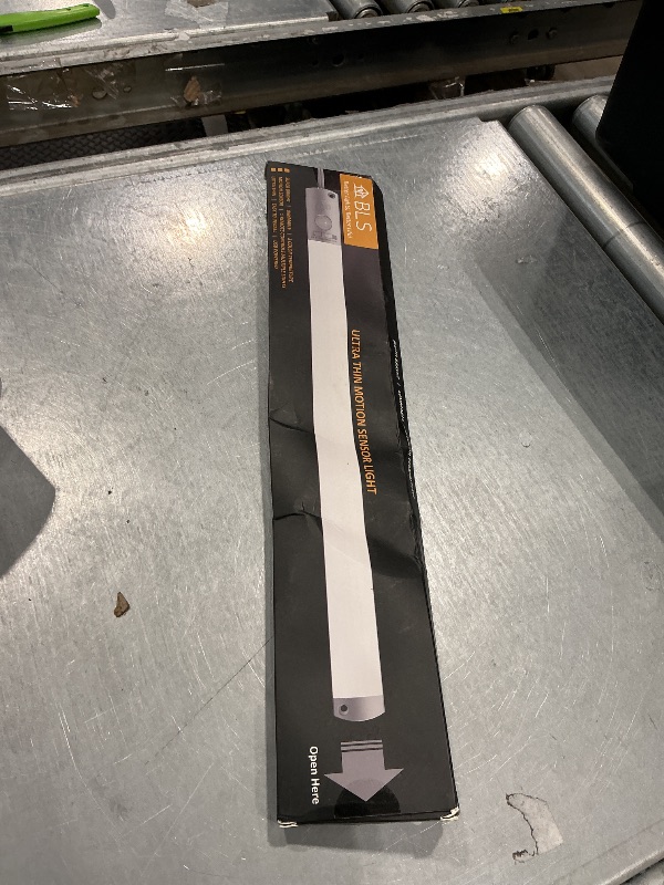 Photo 1 of [bent] BLS 0.3" Ultra Thin Motion Sensor Under Cabinet Lights Plug in, 400LM 3 Color Dimmable LED Light Bar with Remote, USB Wired Under Counter Lighting for Kitchen Desk Shelf Workbench (No Battery), 17inch