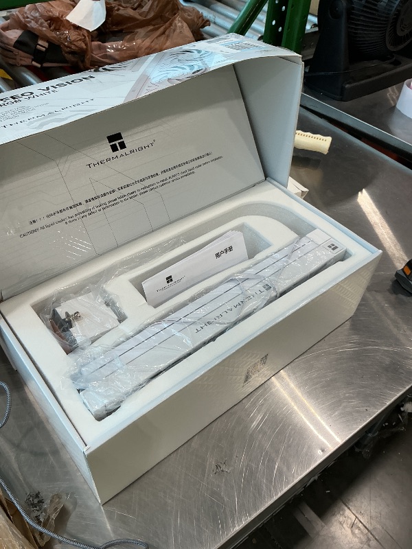Photo 1 of [LED IS NONFUNCTIONAL] Thermalright Trofeo Vision 360 ARGB White CPU Liqud Cooler,6.86-inch Magnetic IPS LCD Screen with 1280x480 Resolution,Free to DIY a Variety of Themes,Liquid CPU Cooler for AM4/AM5,Intel lga1700/1851
