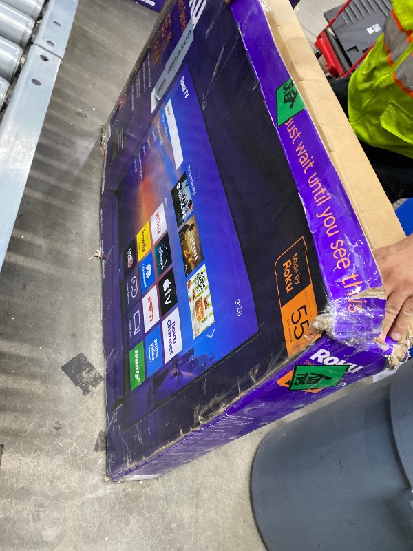 Photo 1 of **It is broken, non-returnable, and non-refundable******Roku Smart TV 2026 – 55-Inch Select Series, 4K QLED TV – Roku TV with Voice Remote – Flat Screen QLED Television with Wi-Fi for Streaming Live Local News, Sports, & Movies – Bluetooth Headphone Mode