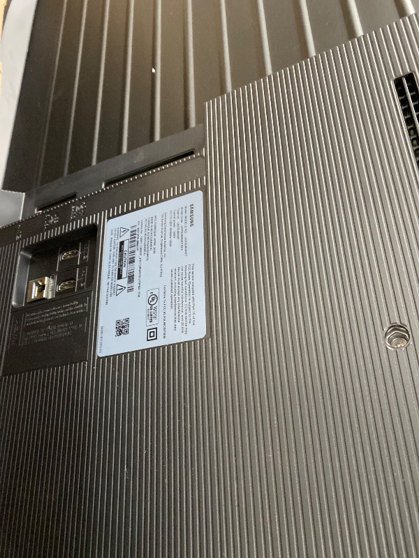 Photo 1 of ******parts only, non-returnable, non-refundable********Samsung 70-Inch Class Crystal UHD U8000F 4K Smart TV (2025 Model) Endless Free Content, Processor, MetalStream Design, Knox Security, Alexa Built-in