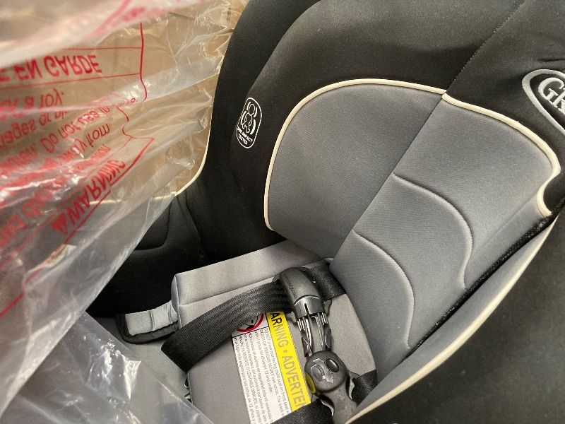 Photo 1 of **Missing cups***
Graco Extend2Fit Convertible Car Seat, Rear and Forward Facing Car Seat with Adjustable Extension Panel for Extra Legroom, Great Gift for Baby Shower or Baby Registry, Gotham