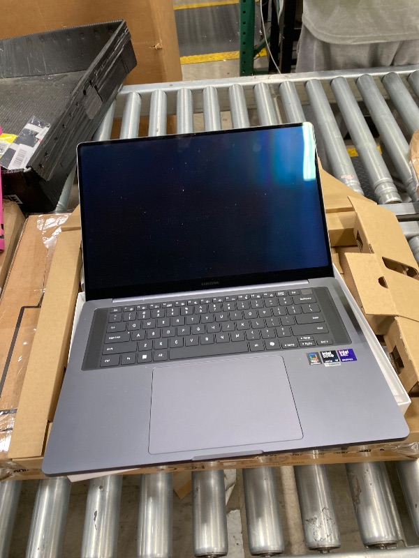 Photo 1 of ***** missing charging cable******* Samsung 16” Galaxy Book6 Ultra X7 PC Laptop Computer, Intel Processor, 32GB/1TB, Dynamic AMOLED 2X Display, Advanced Cooling, Ultra Performance, 2 Year Warranty, Gray