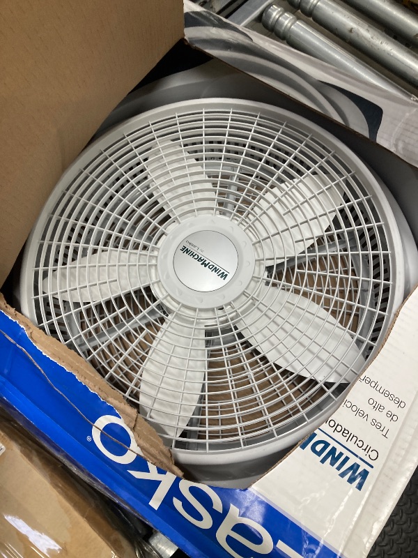 Photo 1 of ***PARTS ONLY***Lasko Wind Machine 20 In.