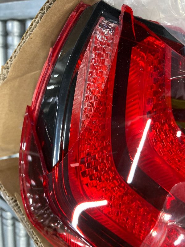 Photo 1 of **CRACKED ON CORNER****Duolctrams Halogen Type Tail Light Rear Lamp LEFT SIDE SYWD95DP-L corresponds to an aftermarket outer tail light assembly for the driver's side (left) of 2020–2022 Kia Telluride models (specifically S and LX trims).