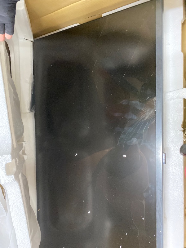 Photo 1 of *******no returns ,no refunds / broken.********Samsung 37" ViewFinity S7 (S70D) 4K UHD HDR10 High Resolution Monitor, DP Port, TUV-Certified, 2025, LS37D700EANXZA