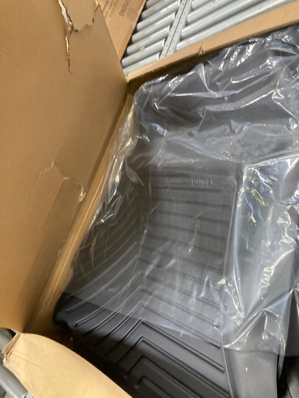Photo 1 of ****It's used, don't know if it's missing parts and don't know if it works 100%****OEDRO Floor Mats Fit for 2019-2025 2026 Ram 2500/3500 Crew Cab with 1st Row Bucket or Bench Seats, Custom Fit TPE All Weather Car Mats Includes 1st and 2nd Row