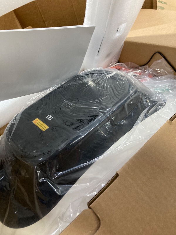 Photo 1 of ***USED-DAMAGED -SELLING AS PARTS ONLY***C5 Cordless Robotic Pool Cleaner with 180-Min Runtime, 2.7L Large Filter Basket & Self Parking, Pool Vacuum for Above-Ground Flat Pools up to 2200 Sq.Ft
