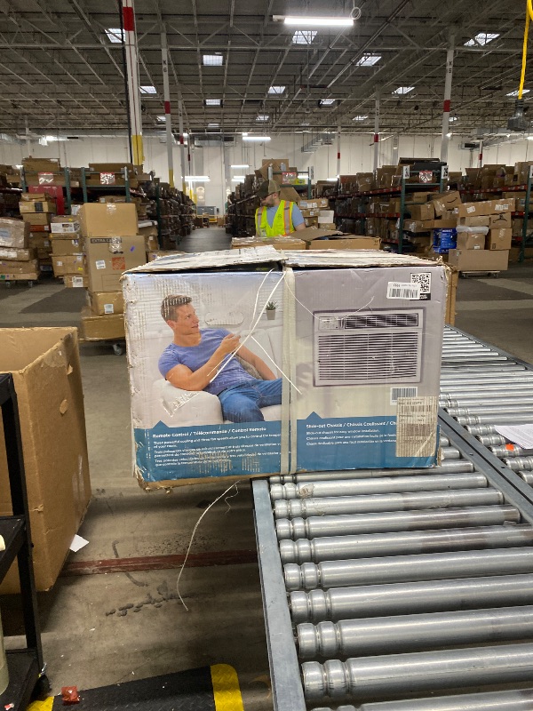 Photo 1 of ***NOT COOLING***BLACK+DECKER Window Air Conditioner 8000 BTU, AC Window Unit Cools Up to 350 Square Feet, AC Unit with Remote Control, 3 Cooling Speeds and Fan Only Function, BD08WT6, White***NOT COOLING***