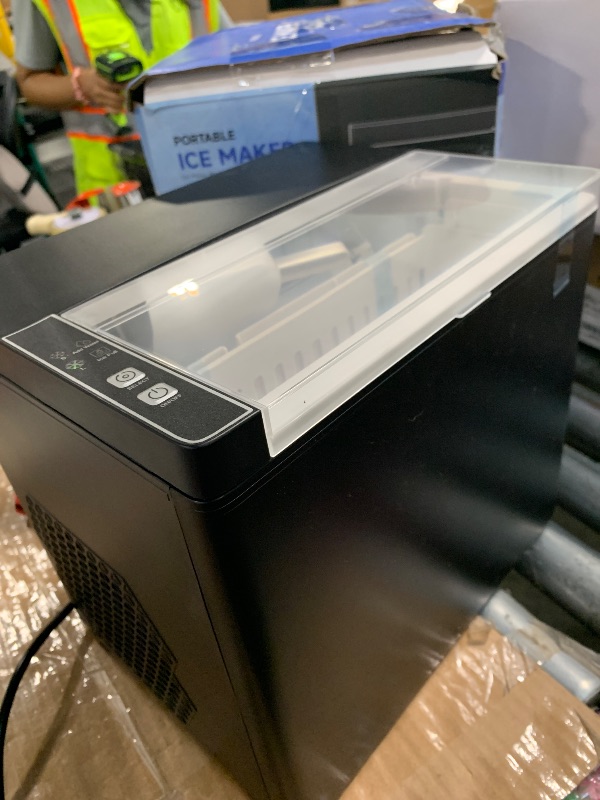 Photo 1 of ** NON FUNCTIONAL ** 8/8 SOLD AS PARTS// FINAL SALE***
Countertop Ice Makers Machine, Portable Ice Machine Producing 9 Ice Cubes Within 6 Mins, Bullet Ice Available in Two Sizes(S/L), Compact Mini Ice Maker Appliance for Home Kitchen Camping (Soot)