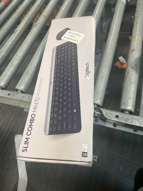 Photo 1 of *MISSING USB* Logitech MK470 Slim Compact Wireless Keyboard and Mouse Combo - Graphite