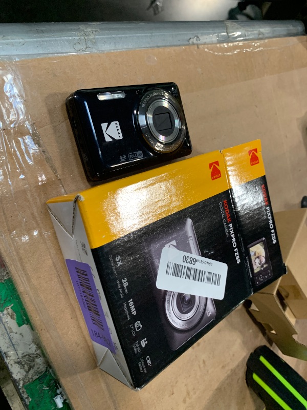 Photo 1 of ***CHARGER MISSING**** Kodak PIXPRO FZ55-BK 16MP CMOS Sensor Digital Camera 5X Optical Zoom 28mm Wide Angle 1080P Full HD Video 2.7" LCD Vlogging Camera (Black)