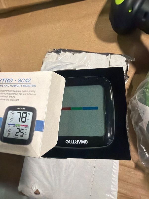 Photo 1 of ***BROKEN, SOLD FOR PARTS*** SMARTRO SC42 Professional Digital Hygrometer Indoor Room Thermometer