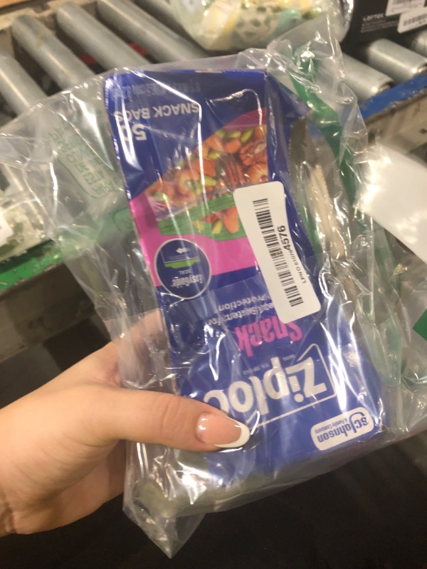 View 2 of [Missing Bags] Ziploc Snack Bags