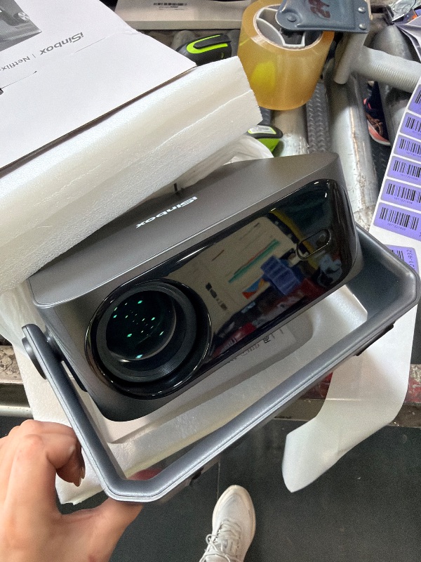 Photo 1 of *** KEYSTONE NOT WORKING *** [2000 ANSI/Auto Focus & Keystone/Built-in APP] 4K Outdoor Projector with Wifi and Bluetooth, Smart Portable Projector with Built in Apps YouTube/PrimeVideo & Dolby, Home Theater Projector with HDR10+