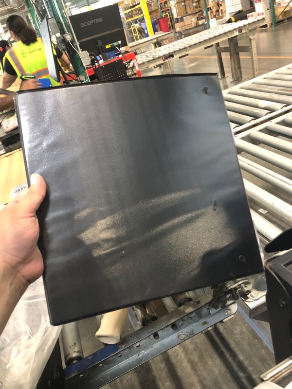 Photo 1 of *** DAMAGE TO ONE RING *** Avery Durable View 3 Ring Binder, 2 Inch Slant Rings, 530-Sheet Capacity, DuraHinge, 2.8 Inch Wide Spine, Customizable Clear Cover and Spine, 1 Black Binder (17031)