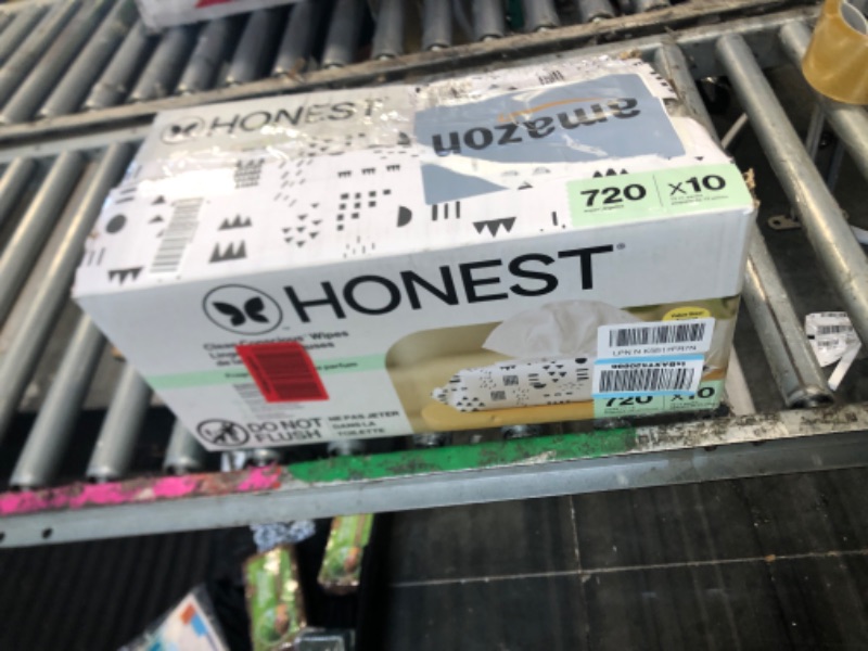 Photo 1 of ***MISSING 3 PACKS*** The Honest Company Baby Wipes for Sensitive Skin, Hypoallergenic, Fragrance-Free, Multi-Use, Pattern Play Design, 720 Count (10 Packs of 72)