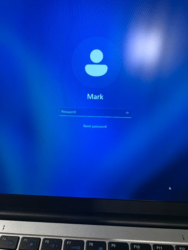 Photo 1 of *** LOCKED ***
15.6" School Laptop,Compatible With Windows 11 Laptop Computer for Business ,8GB RAM 256GB SSD,Intel N4000, FHD 1920 x 1080 Screen,MS Office,WiFi,BT4,2xUSB3.0,Long Battery Life Student Computer