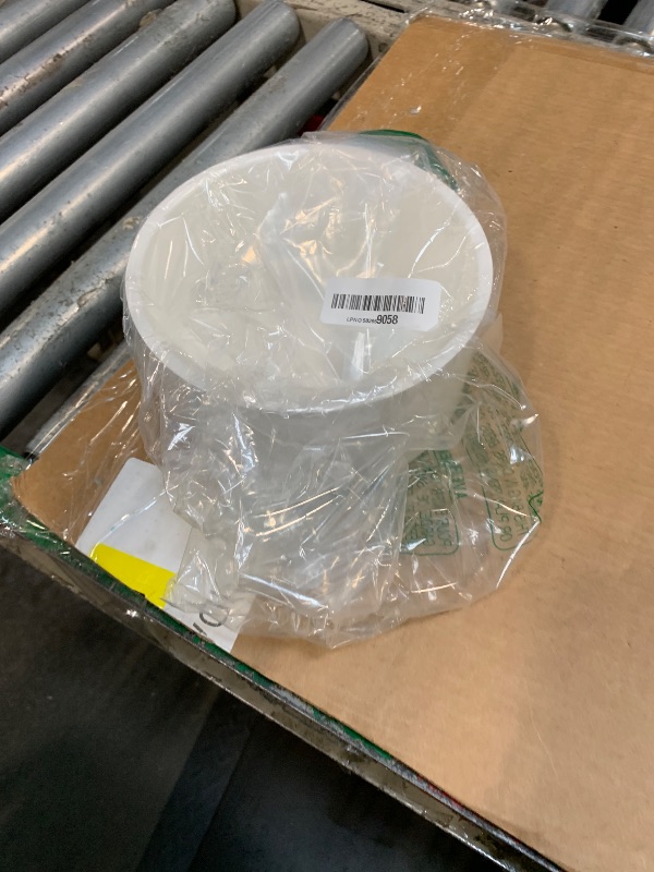 Photo 1 of 1 Pc 6 Inch PVC Cap