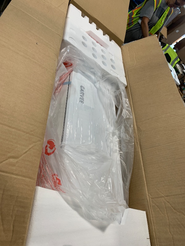 Photo 1 of ***9000 BTU*** Garvee 18000 BTU Mini Split Air Conditioner,19 SEER2 Ductless Inverter AC w/ 230V, Cool Up to 1250 Sq. Ft with Heat Pump System,White
