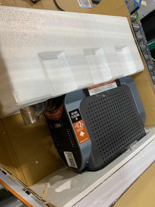 Photo 1 of ***BROKEN, SOLD FOR PARTS*** Ninja SLUSHi Frozen Drink & Slushie Machine with RapidChill Technology | 88 oz. Easy Fill Vessel | 5 Preset Programs | Make Margaritas, Frappés, & More | With Dishwasher Safe Parts | Black | FS301