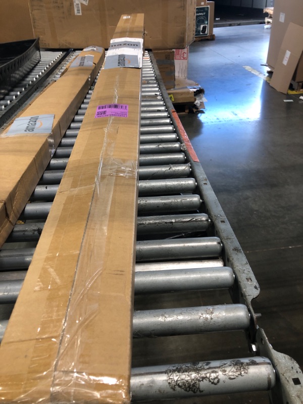 Photo 1 of ****BENT ITEM**** VEVOR Concrete Screed, 96 Inch Screed with Level Vial, Easy Cleanup & End Cap Design, Aluminum Lightweight & Reversable Handle for Leveling Floors, Small-Scale Construction and Home Renovation