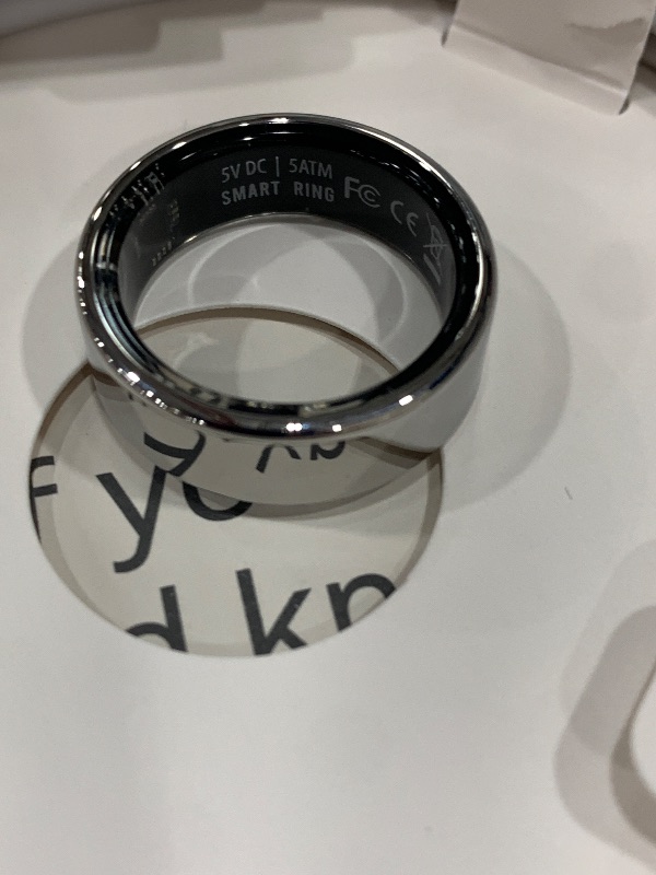 View 4 of (missing base) OURA Ring 5 Smart Ring - Silver - Size 7