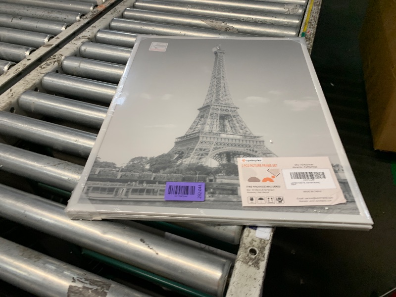 Photo 1 of ***STOCK PHOTO FOR REFERENCE ONLY*** 3 pcs 16x20 Picture Frame Wall Hanging Tabletop