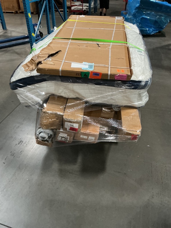 View 6 of Nellis XL Pallet: Axles, Mattresses, Shower Doors (+9 more)