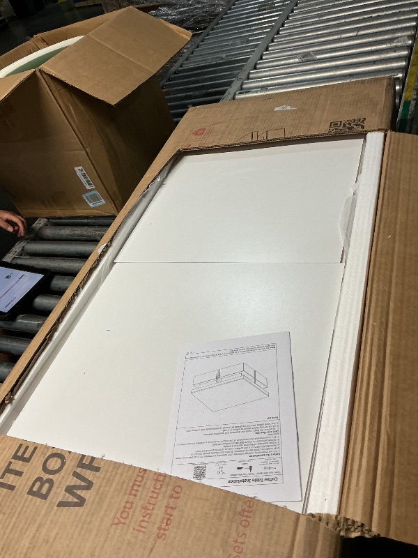 Photo 1 of **** box one of two****
Merax Modern White and Gold Square Coffee Table with 4 Drawers, Ample Hidden Storage, Durable MDF Construction, Sleek Accent End Table for Living Room, Lounge, and Apartment Decor, White