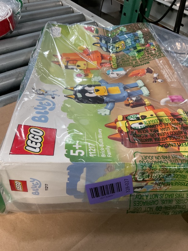 View 2 of **MISSING PIECES**(NON FUNCTIONAL)
LEGO Bluey Brick-Built Bluey Family Building Toy