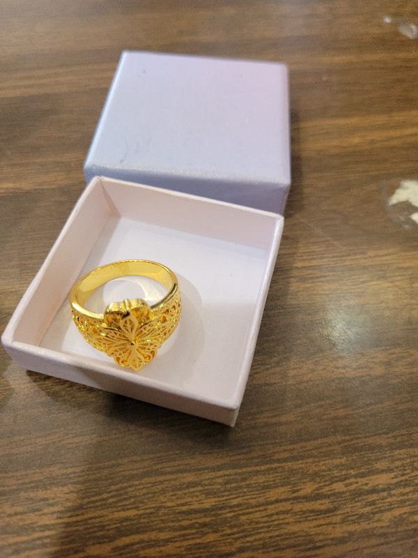 Photo 1 of 18K Gold Floral Ring for Women, Elegant & Exquisite Design, Light-Luxury High-End Accessory for Parties, Unique Temperament Hand Jewelry Size 10