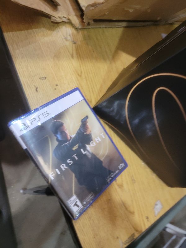 Photo 1 of 007 First Light - Legacy Edition - PlayStation 5