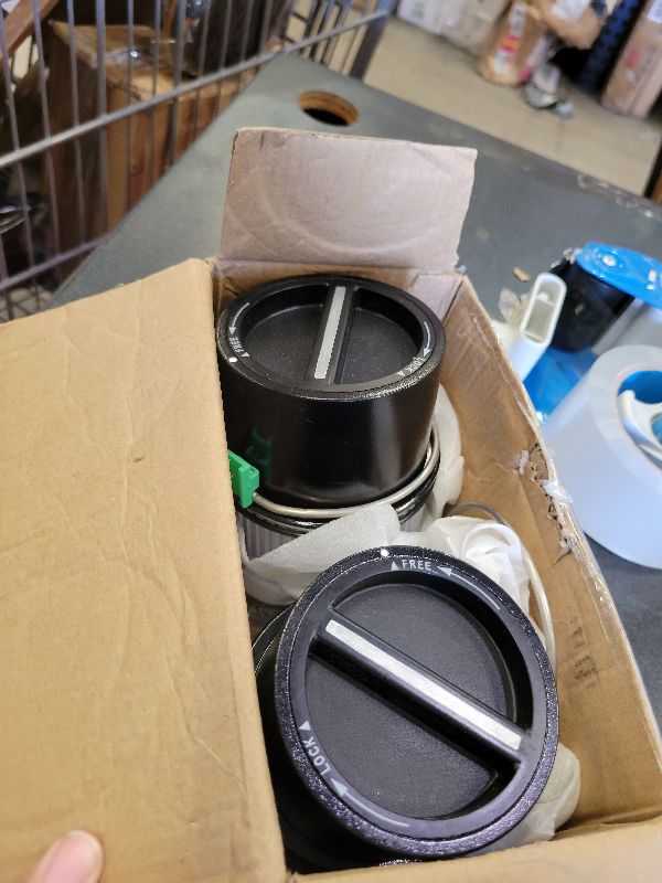 Photo 1 of (155)
4WD Auto Locking Hub Replacement for 1999-2004 Ford F250 F350 F450 F550 Super Duty 2000-2005 Ford Excursion 2001 2002 Lincoln Navigitor Expedition Replaces OE# 1C3Z-3B396-CB 600-203 (2PCS)