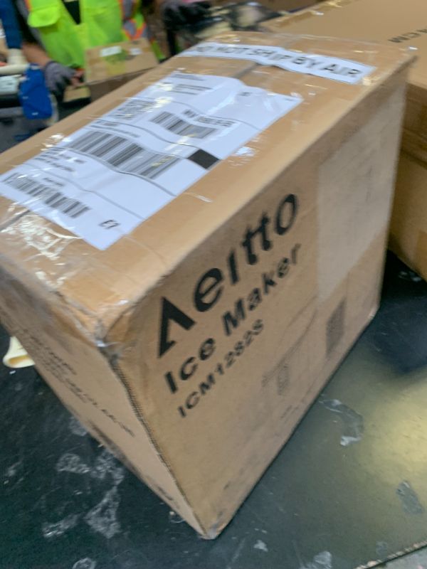 Photo 1 of Aeitto Ice Maker Countertop 26lbs/24H, 8 Ice Cubes 2 Sizes of Bullet Ice Ice Machine Ready in 6 Mins, Portable Ice Makers with Basket & Scoop, Auto Self-Cleaning for Home/Kitchen/Office Stainless