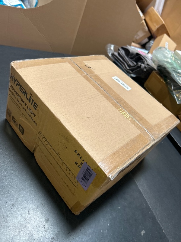 Photo 1 of JC-LGL UFO LED High Bay Light 200W 6 Pack, High Bay LED Shop Light 30,000LM 0-10V Dimmable, 5' Cable with US Plug, Hanging Hook, Safe Rope, ETL Listed High Bay for Warehouse Factory Barn Shop