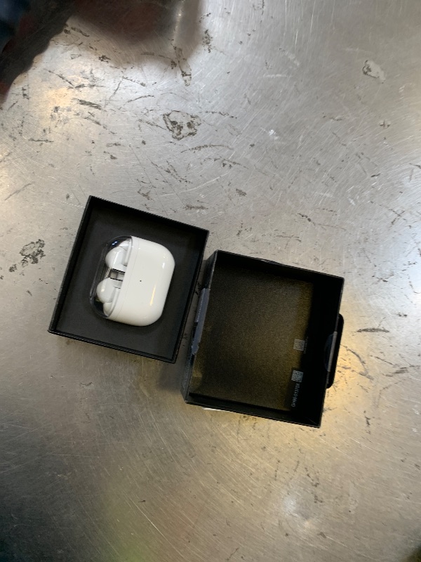 Photo 1 of Samsung Galaxy Buds 3 Pro AI True Wireless Bluetooth Earbuds, Noise Cancelling, Sound Optimization, Redesigned Comfort Fit, White [US Version, Amazon Exclusive, 2Yr Warranty]