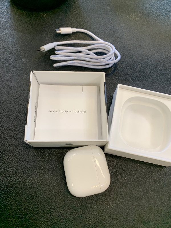 Photo 1 of Apple AirPods 4 Wireless Earbuds