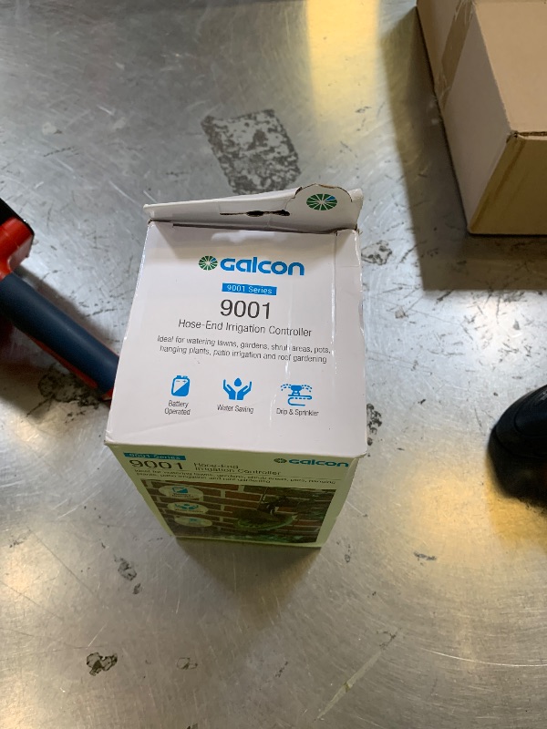 Photo 1 of Galcon 9001 Series Hose End Irrigation Timer for Balconies, Patios, Gardens, or Lawns, with Drip or Sprinklers (9001D Digital)
