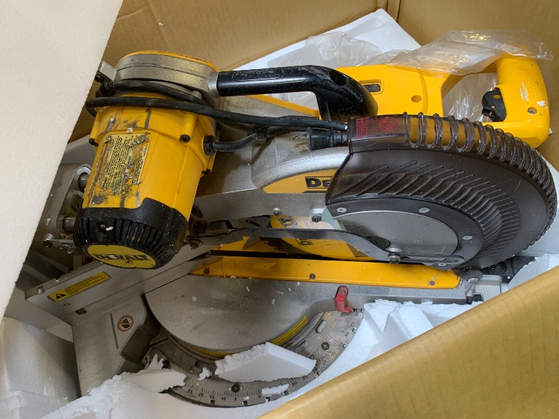 Photo 1 of dewalt saw