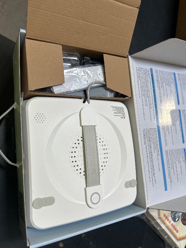 Photo 1 of BOJUK Window Cleaning Robot, 5000Pa Sauction with 4 Water Spray, 10-Stage Protection System, Intelligent Path Planning, 3 Cleaning Modes, Edge Detection for High Glass, Tiles, Mirror