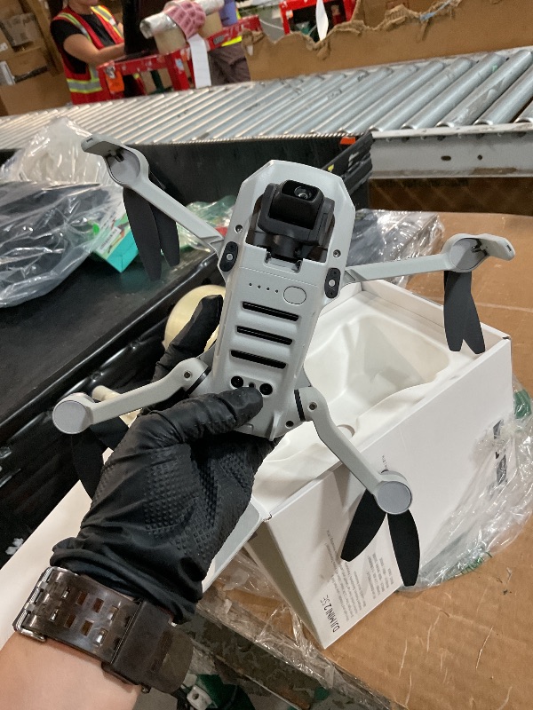 Photo 1 of ***FOR PARTS ONLY ***
DJI Mini 2 SE Drone