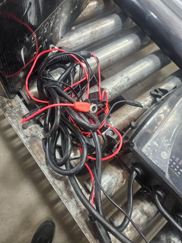 View 4 of ***SEE NOTES***4 Bank 40A Waterproof Onboard Charger 10A per Bank Marine Battery Charger