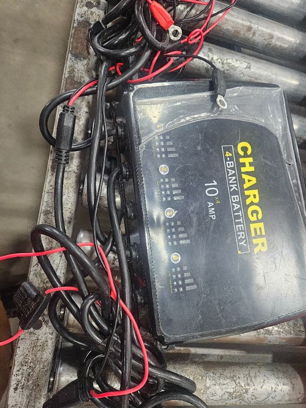 View 3 of ***SEE NOTES***4 Bank 40A Waterproof Onboard Charger 10A per Bank Marine Battery Charger