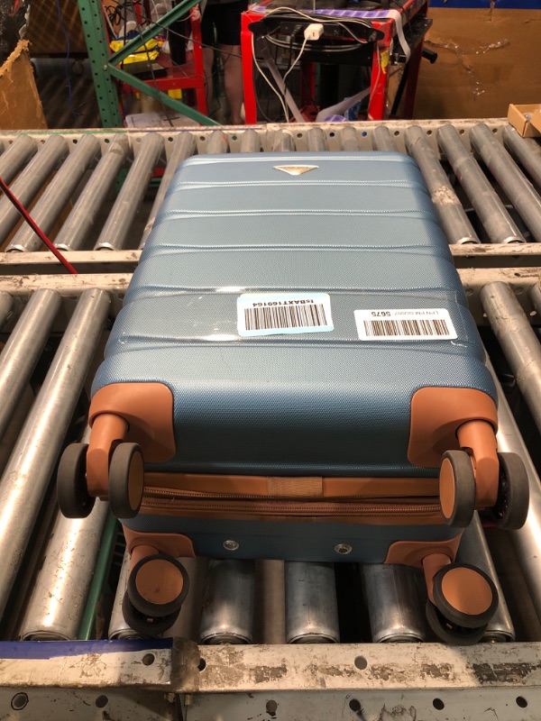 View 3 of ***MISSING KEY*** Flight Knight 22x14x9" Expandable Carry On Suitcase Hardside TSA Lock USB C Port Lightweight Luggage Silent Double Spinner Wheels Maximum Overhead Carry-On Bag For American & United Approved Airlines