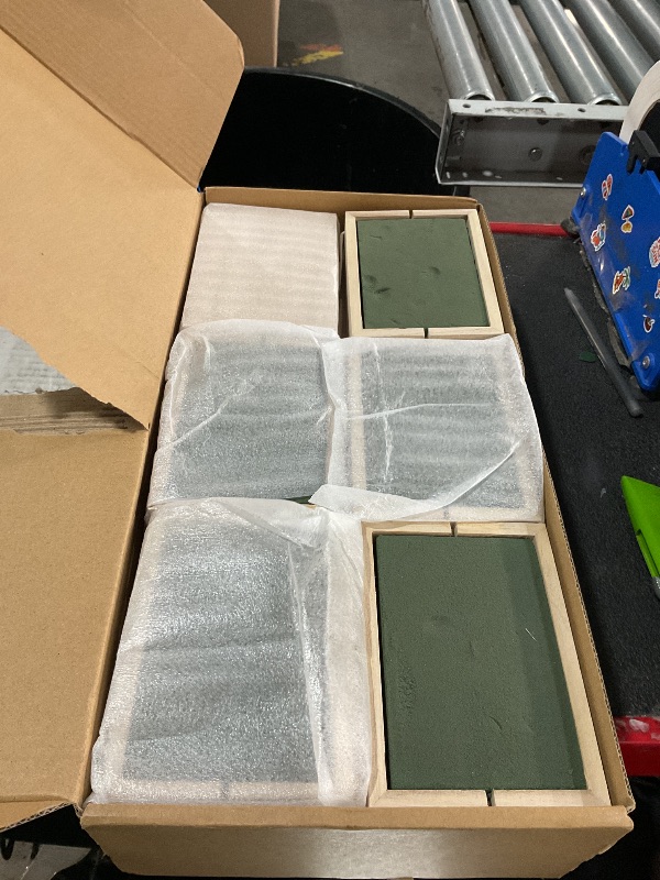 View 2 of ***STOCK IMAGE FOR REFERENCE***
12 Sets 5inx3in Wooden Rectangular Planter Boxes for Centerpiece, with Removable Liner and Floral Foam Block, Wedding Home Garden Arrangement