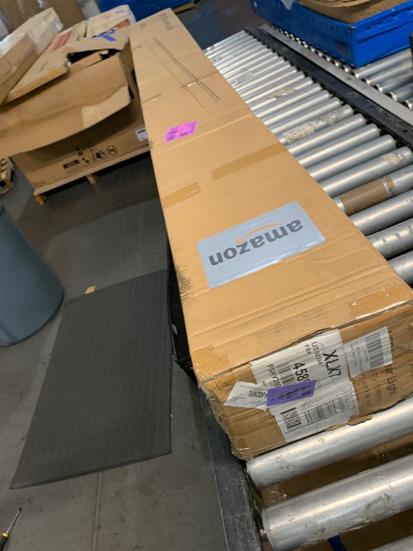 Photo 1 of ***TRUCK/TRAILER PICKUP ONLY***SLAclite 8FT LED Linear Light Fixture