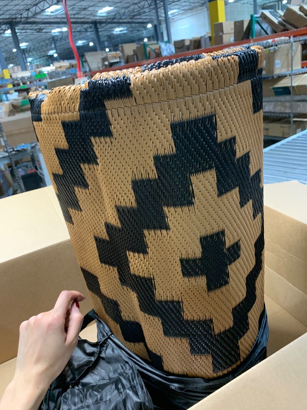 Photo 1 of ***STOCK PHOTO FOR REFERENCE ONLY **Outdoor Patio Plastic Straw Rug, 8x10 ft, Black Brown