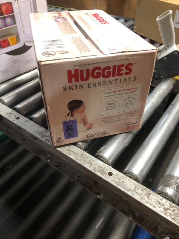 Photo 1 of ***FACTORY SEALED ***
Huggies Skin Essentials Diapers Size 3, 66 Count