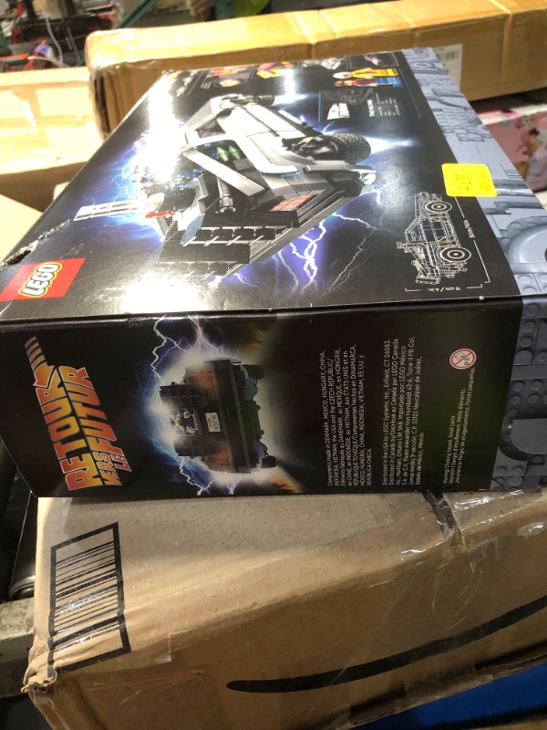 Photo 1 of ***FACTORY SEALED ***
LEGO Icons Back to the Future Time Machine 10300 DeLorean Model Car Kit